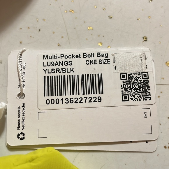 luluemon athletica Multi-Pocket Belt Bag - Picture 7 of 7